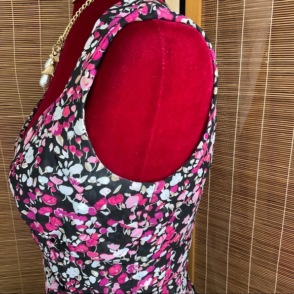 WHBM White House Black Market Tiered Ruffle Floral Dress Size 2 Pink - Picture 5 of 11